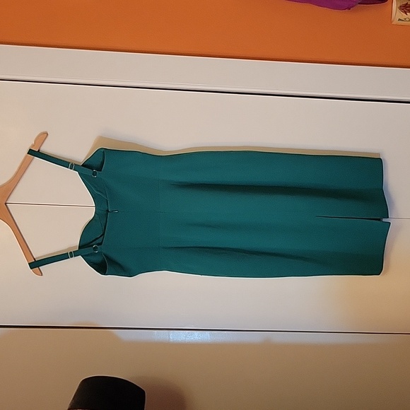 Dress the Population Eve Sleeveless Cut-Out Midi Sheath Dress - Picture 5 of 5